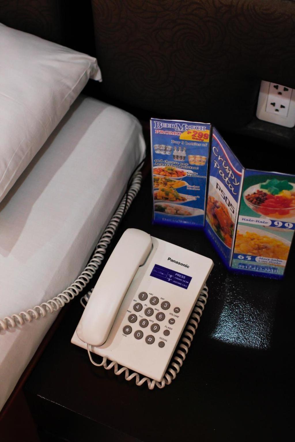 Hotel Dreamworld Araneta Cubao Extérieur photo