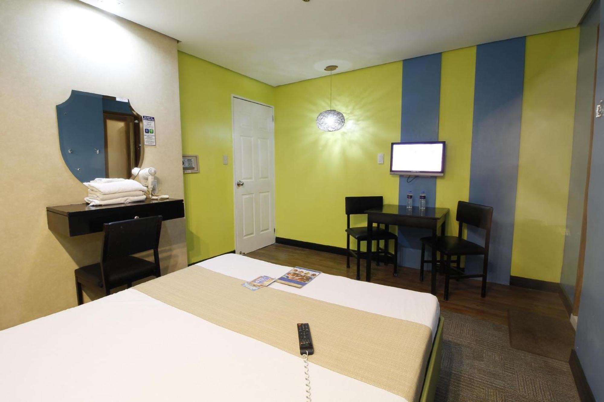 Hotel Dreamworld Araneta Cubao Extérieur photo