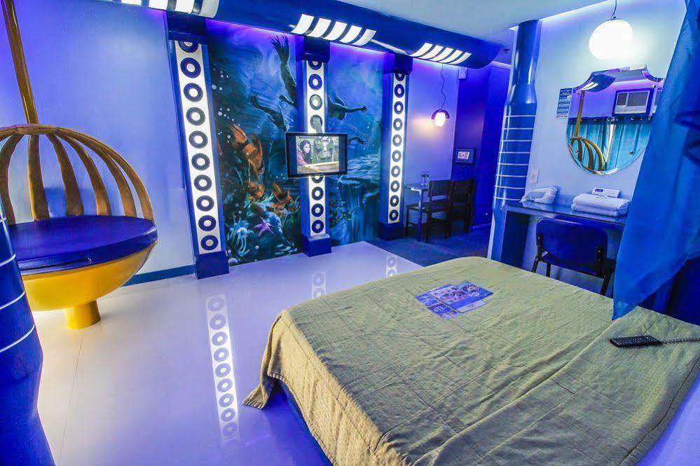 Hotel Dreamworld Araneta Cubao Extérieur photo